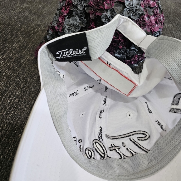 Titleist Hat - Picture 7 of 7